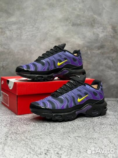 Кроссовки Nike Tn