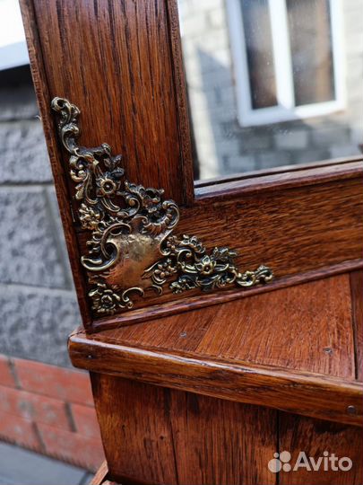 Туалетный столик антикварный