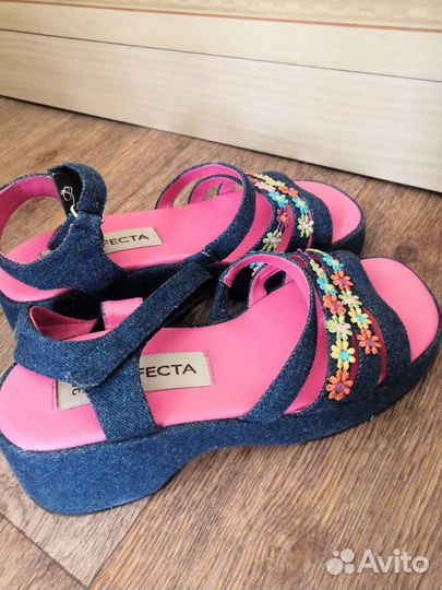 Босоножки для девочки