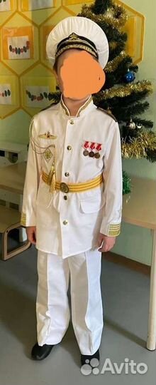 Новогодний костюм адмирал