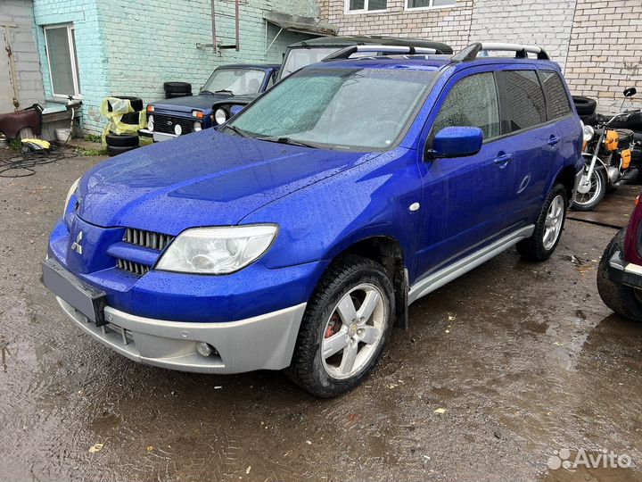 Mitsubishi Outlander 2.4 AT, 2004, 210 000 км
