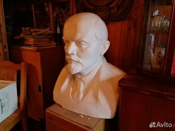Бюст ленина