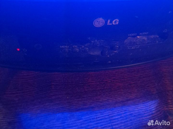 Маленький телевизор