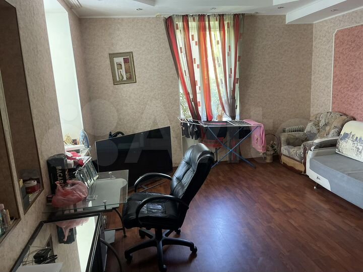 2-к. квартира, 68 м², 2/3 эт.