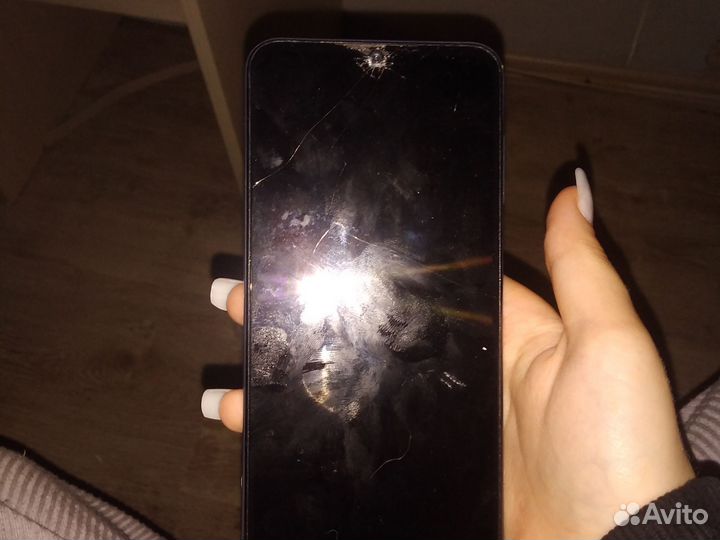 Samsung Galaxy A13, 4/64 ГБ