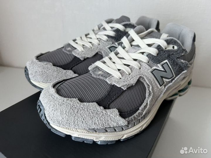 Кроссовки New Balance 2002R Protection Pack 39,5