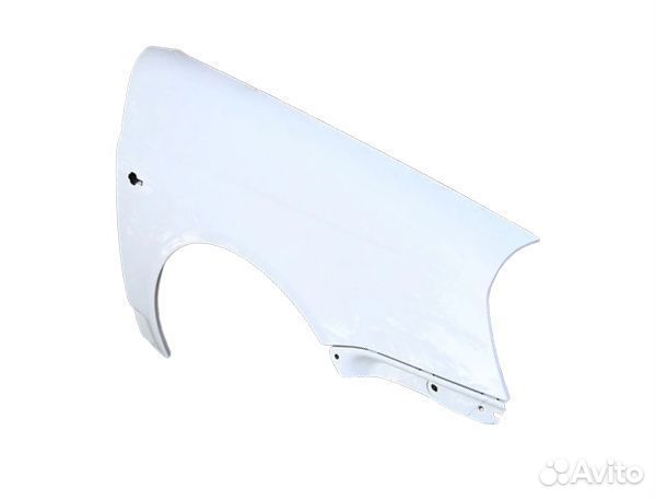 Крыло правое Лада Приора в цвет 240 Белое облако
