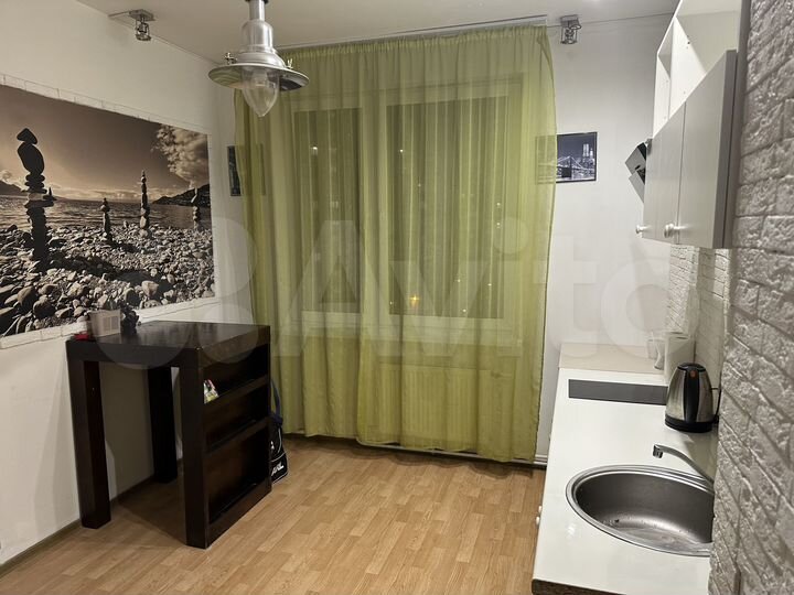 2-к. квартира, 54 м², 6/17 эт.