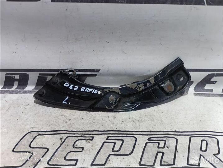 Кронштейн фары передний левый Skoda Rapid 1.4 cusb