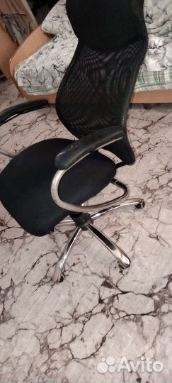 Компьютерное кресло