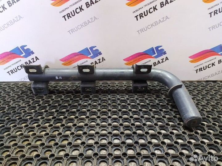 Кронштейн корпуса подножек нижний Iveco Stralis