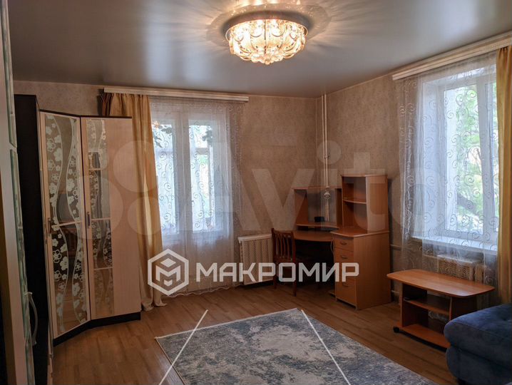 2-к. квартира, 52 м², 2/3 эт.