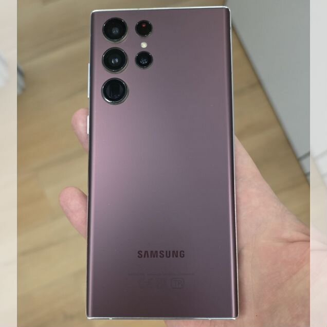 Samsung Galaxy S22 Ultra, 12/512 ГБ, 2 SIM