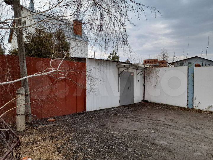 Помещение свободного назначения плюс жилой дом