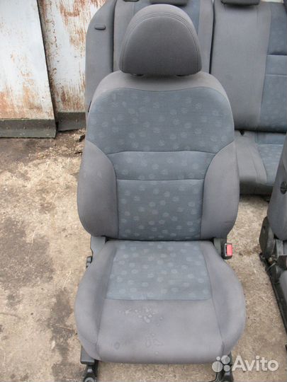 Комплект сидений Nissan Primera P12