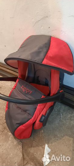 Автокресло от 0 с коляски Zippi