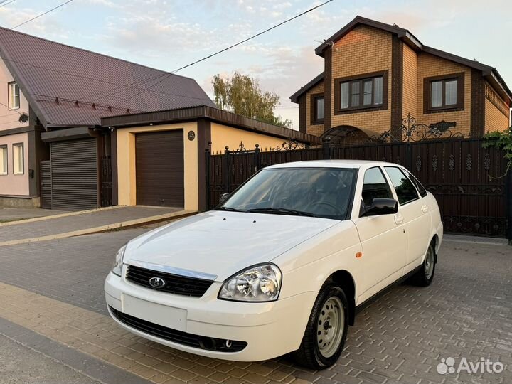 LADA Priora 1.6 МТ, 2010, 562 км
