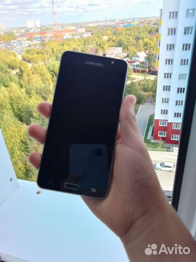 Samsung j 5