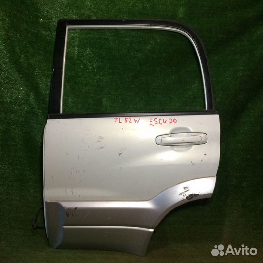 Дверь задняя левая Suzuki Escudo TD62W TL52W Белая