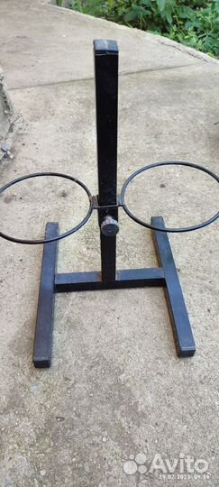 Подставка для кормления собак