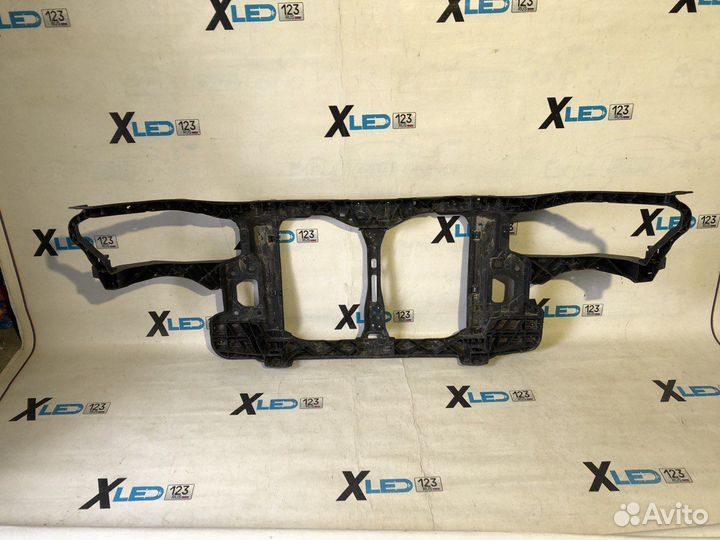 Передняя панель телевизор Hyundai Equus