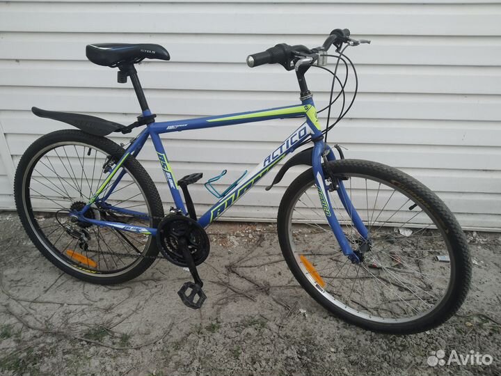 Велосипед горный Actico 26