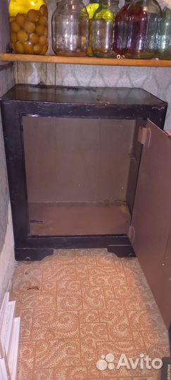 Сейф металлический