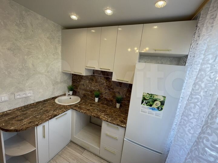 2-к. квартира, 43 м², 2/5 эт.