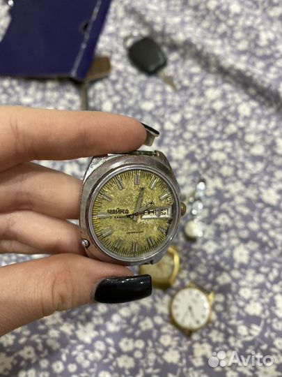 Часы советских времен