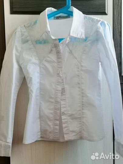 Блузки белые на девочку. Рост от 116 см до 128см