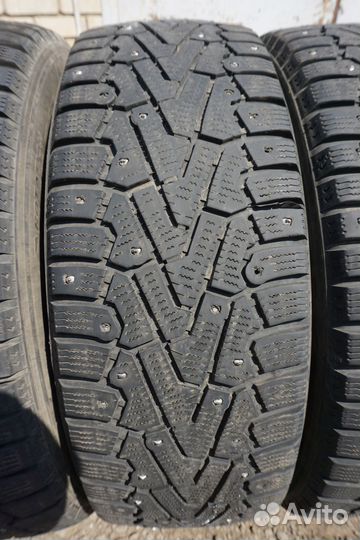 Pirelli Ice Zero 215/65 R17
