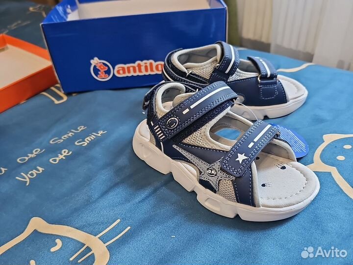 Сандалии для мальчика Antilopa новые