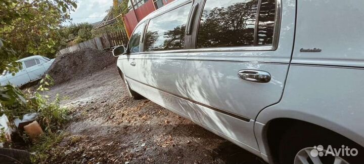 Продам лимузин запчасти