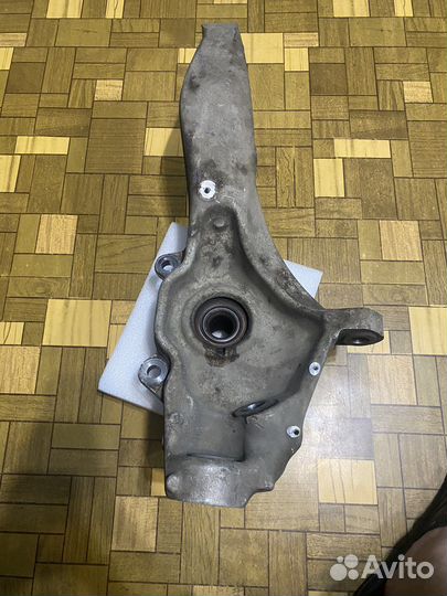 Поворотный кулак Land Rover Range Rover 4