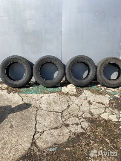 Continental ContiPremiumContact 5 215/70 R16