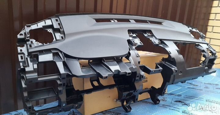 Торпедо Toyota Camry 50- 55 2011-2017