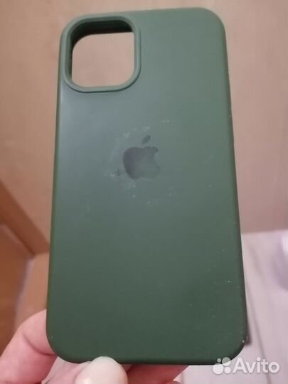 Чехлы на телефоны