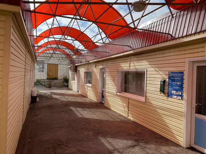 Торговое помещение (общая S комплекса 400 м²)