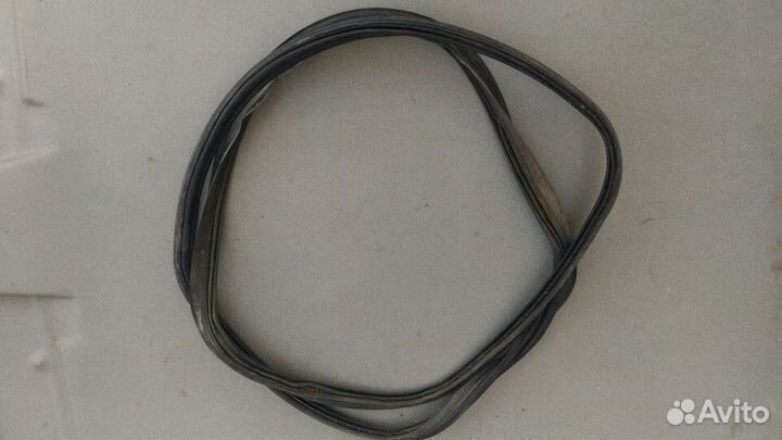 Уплотнитель багажника для saab 9-5 1997-2010