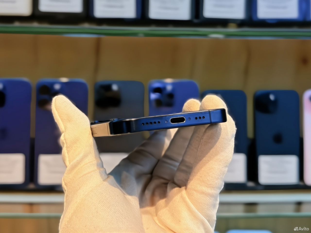 iPhone 15 Pro, 256 ГБ, SIM + eSIM