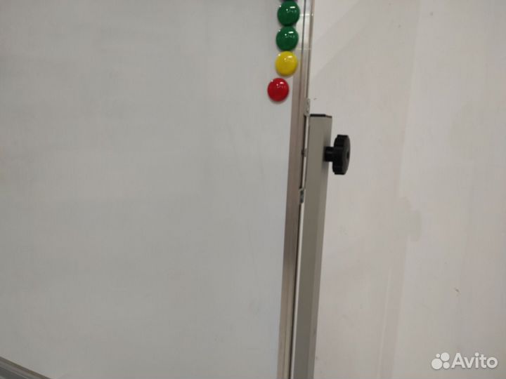 Доска маркерная (150х102) на колесах б/у 19313