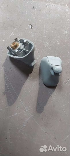 Крепление солнцезащитных козырков на Cadillac CTS