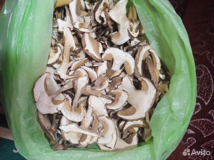 Грибы белые сушеные