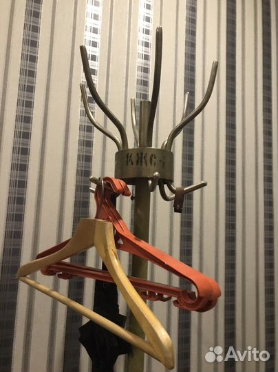 Вешалка напольная