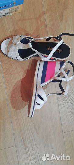 Босоножки кожаные 38