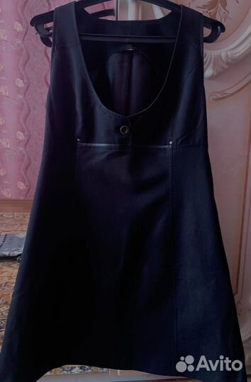 Поодам школьную форму