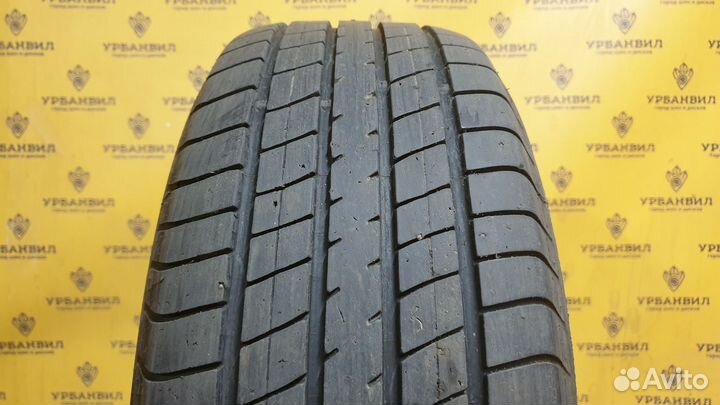 Dunlop SP Sport 2000E 205/55 R16