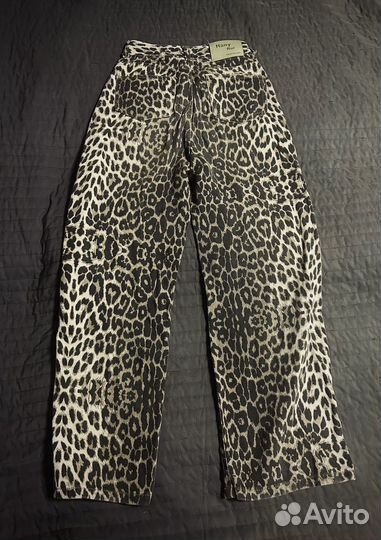 Леопардовые джинсы