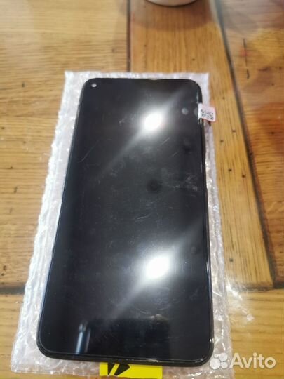 Дисплей с рамкой Honor 20