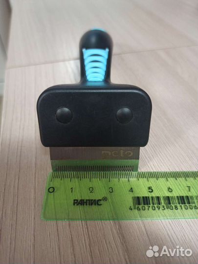 Чесалка для животных